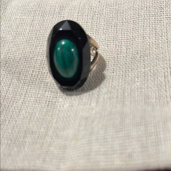 Elegant Black and Green Stone Ring - Picture 1 of 4